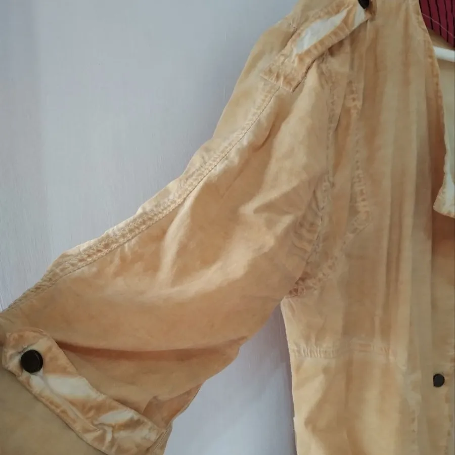 مانتو جین