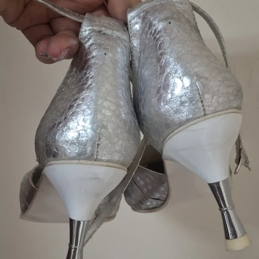 کفش مجلسی نقره ای