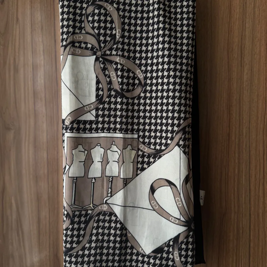شال طرح دیور
