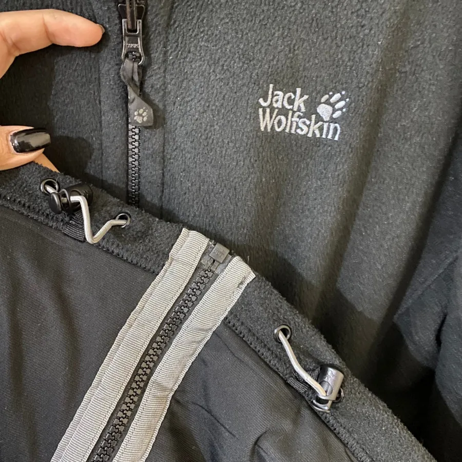پولار مشکی Jack Wolfskin