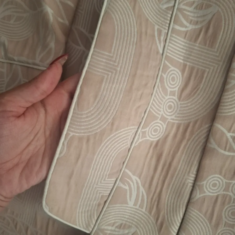 مانتو کتی ژاکارد
