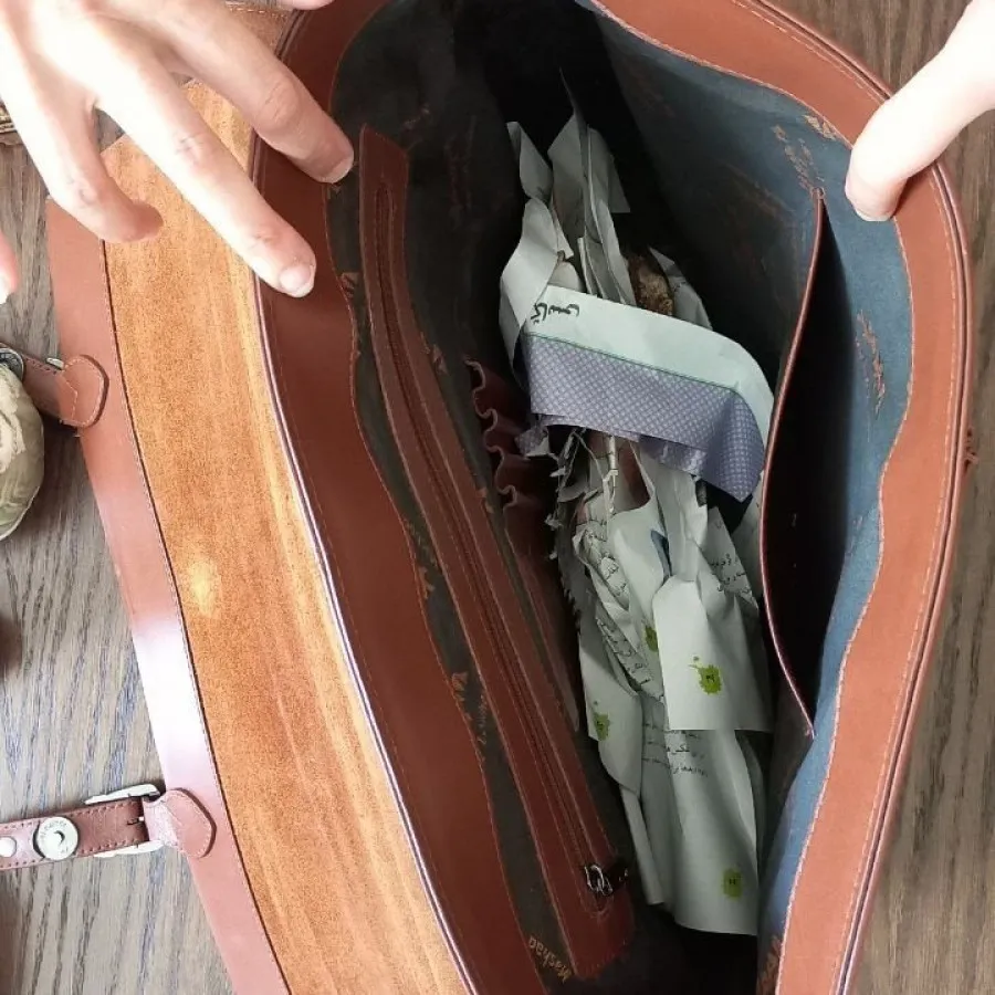 کیف اداری اسپرت عسلی