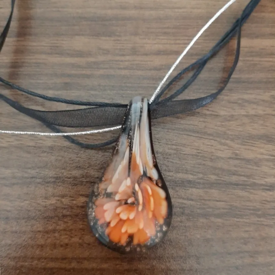 گردنبند و گوشواره ست