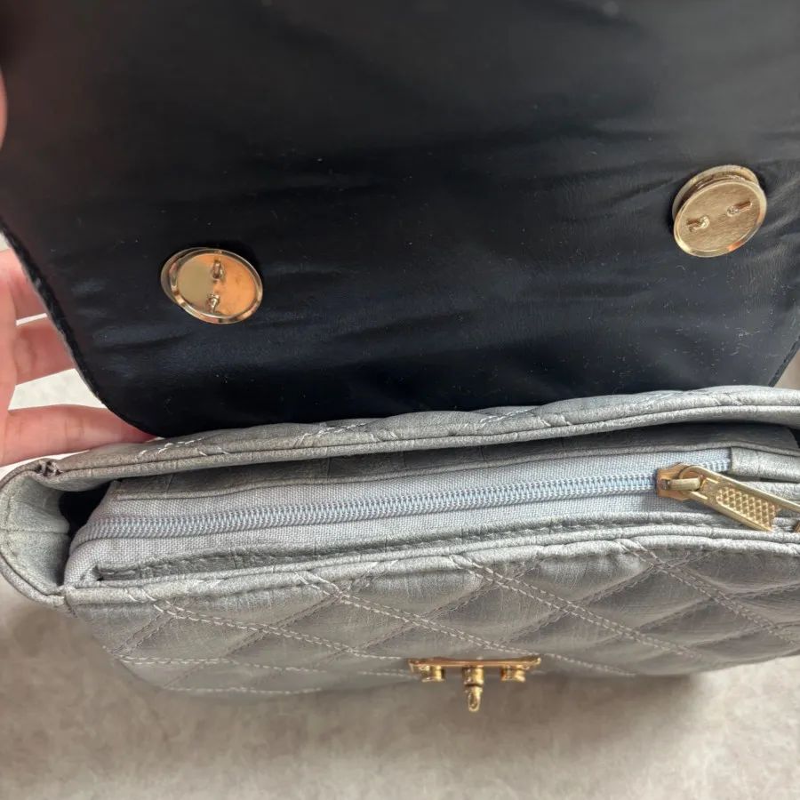 کیف چرم طوسی