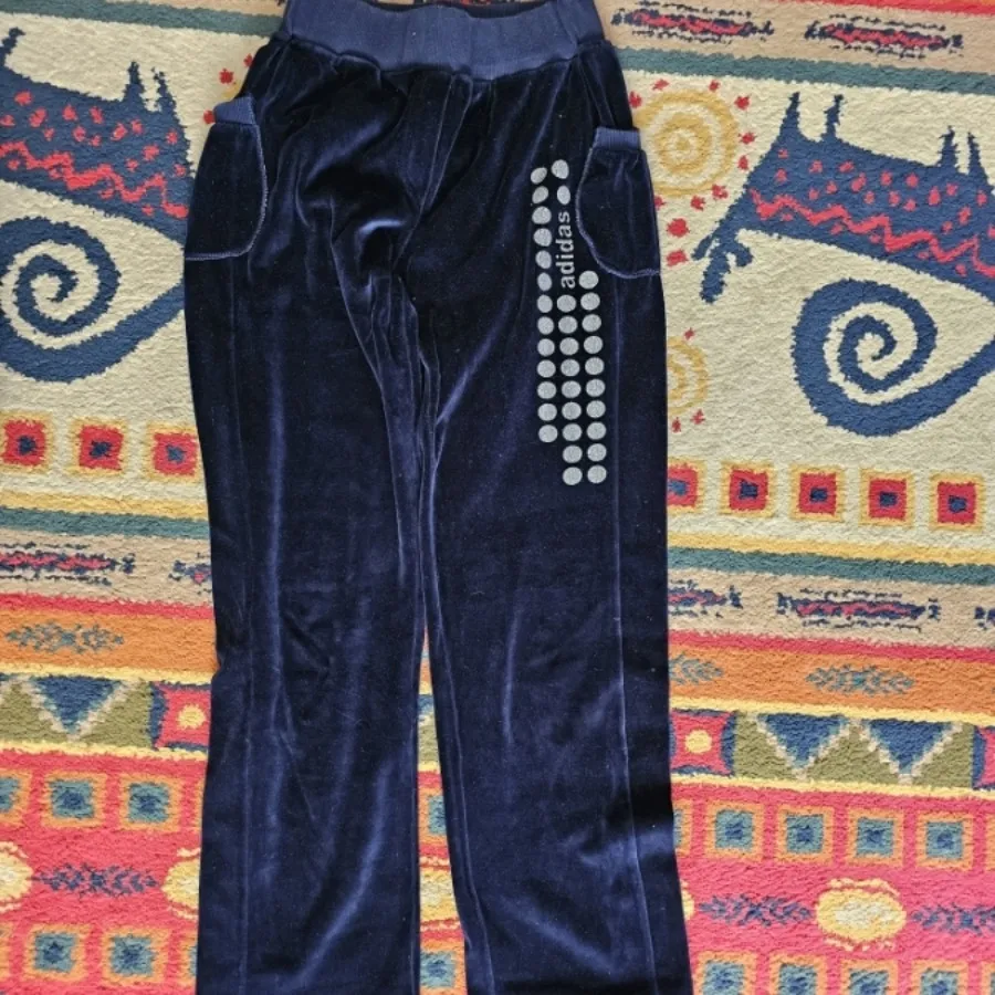 ست ورزشی مخملی