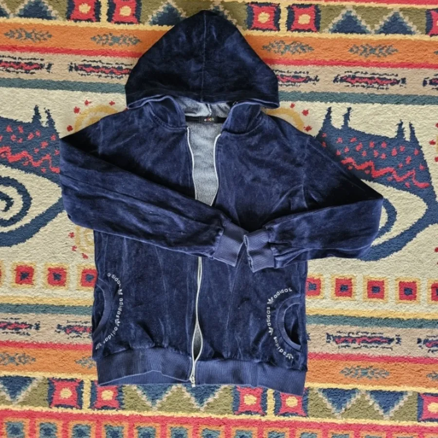 ست ورزشی مخملی
