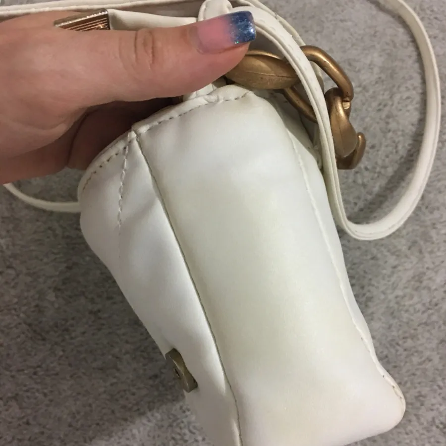 کیف سفید