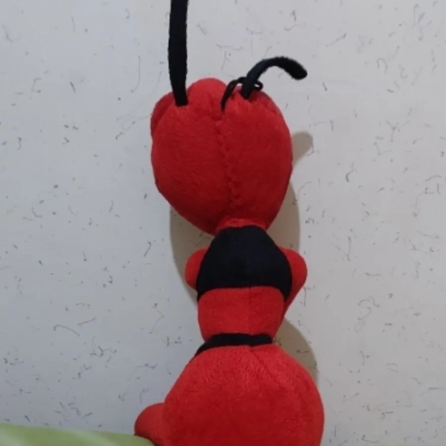 عروسک مورچه