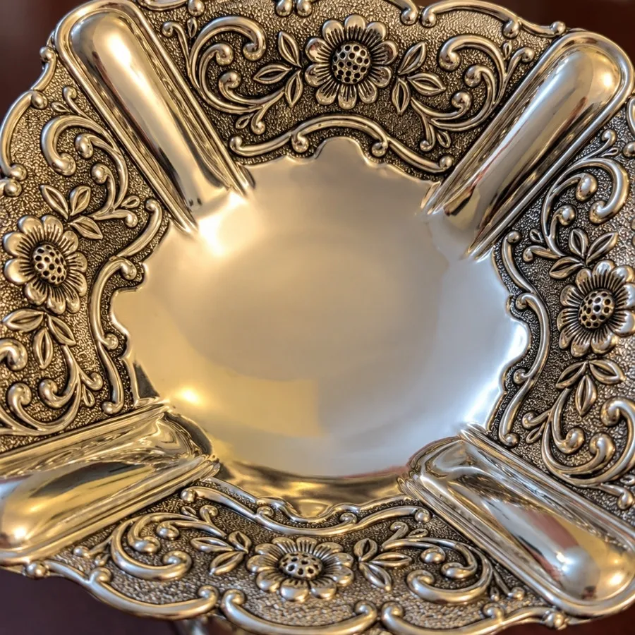 ظرف دکوری پایه‌دار سیلور