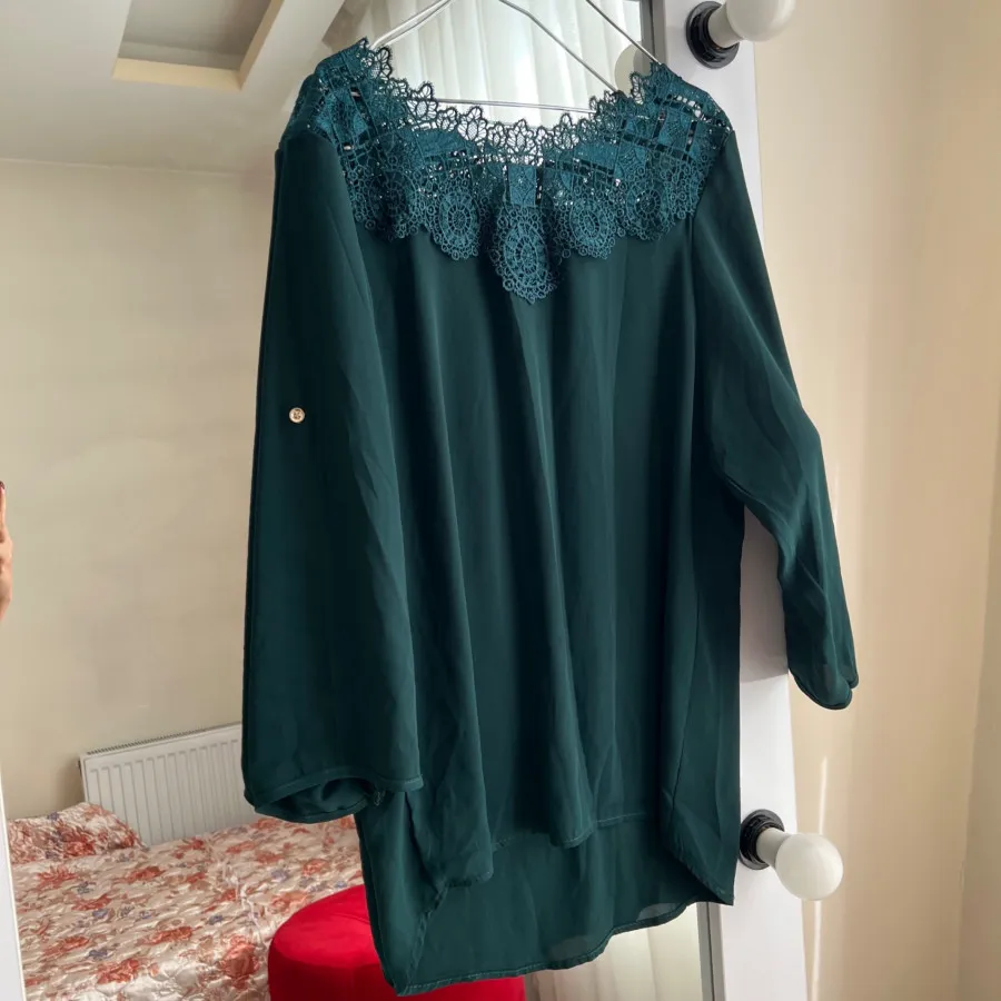 شومیز سبز زمردی