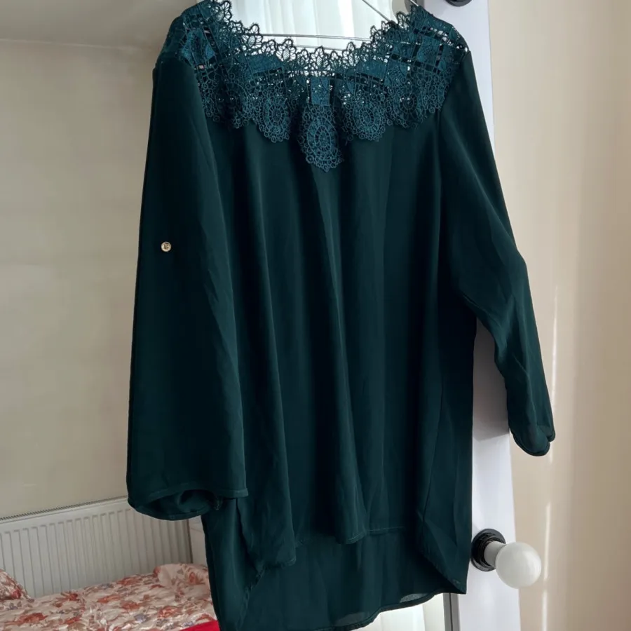 شومیز سبز زمردی