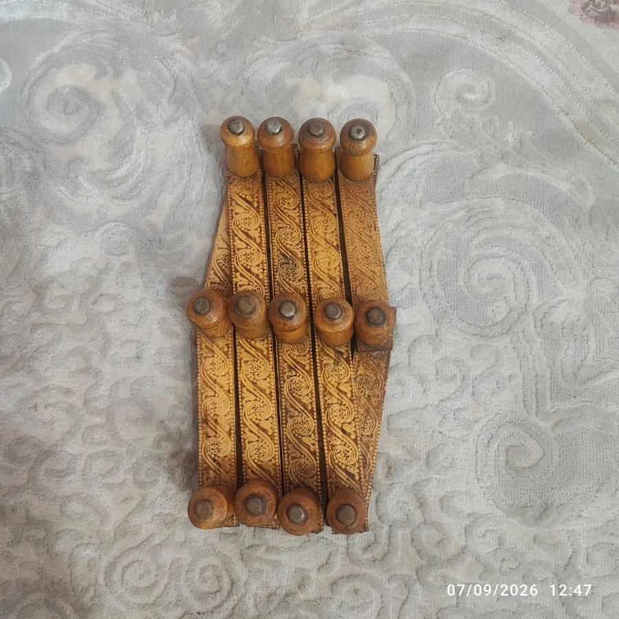جالباسی تاشو چوبی قدیمی