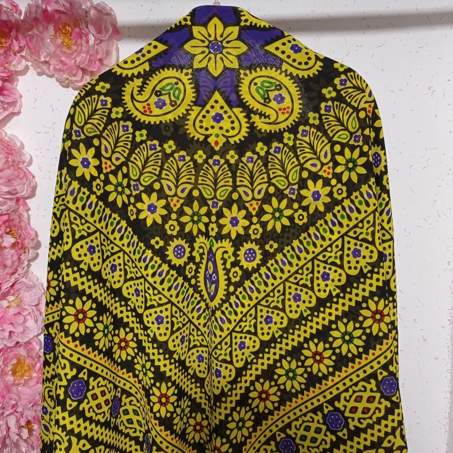 روسری بزرگ عرض دار