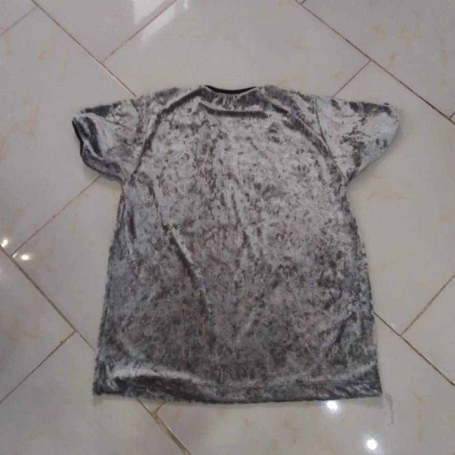تیشرت مخمل