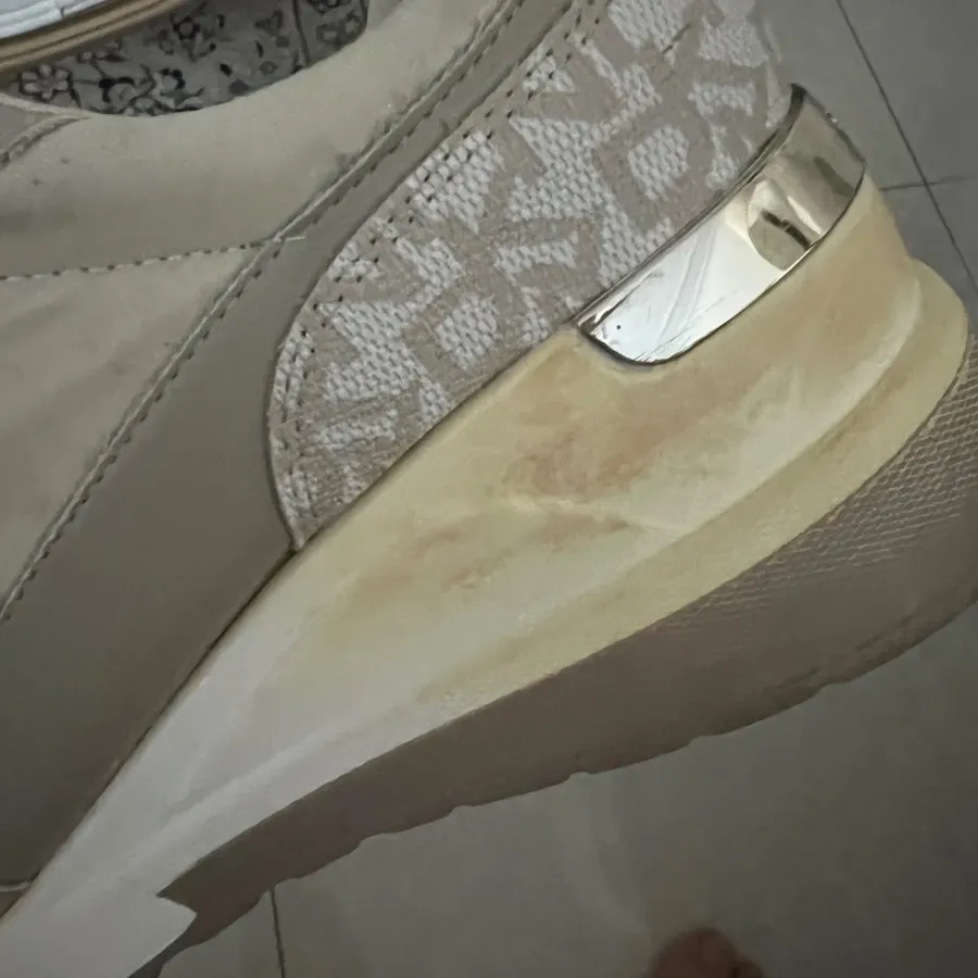 کفش DKNY سایز 41