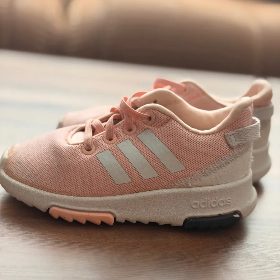 کفش بچگانه adidasاورجینال