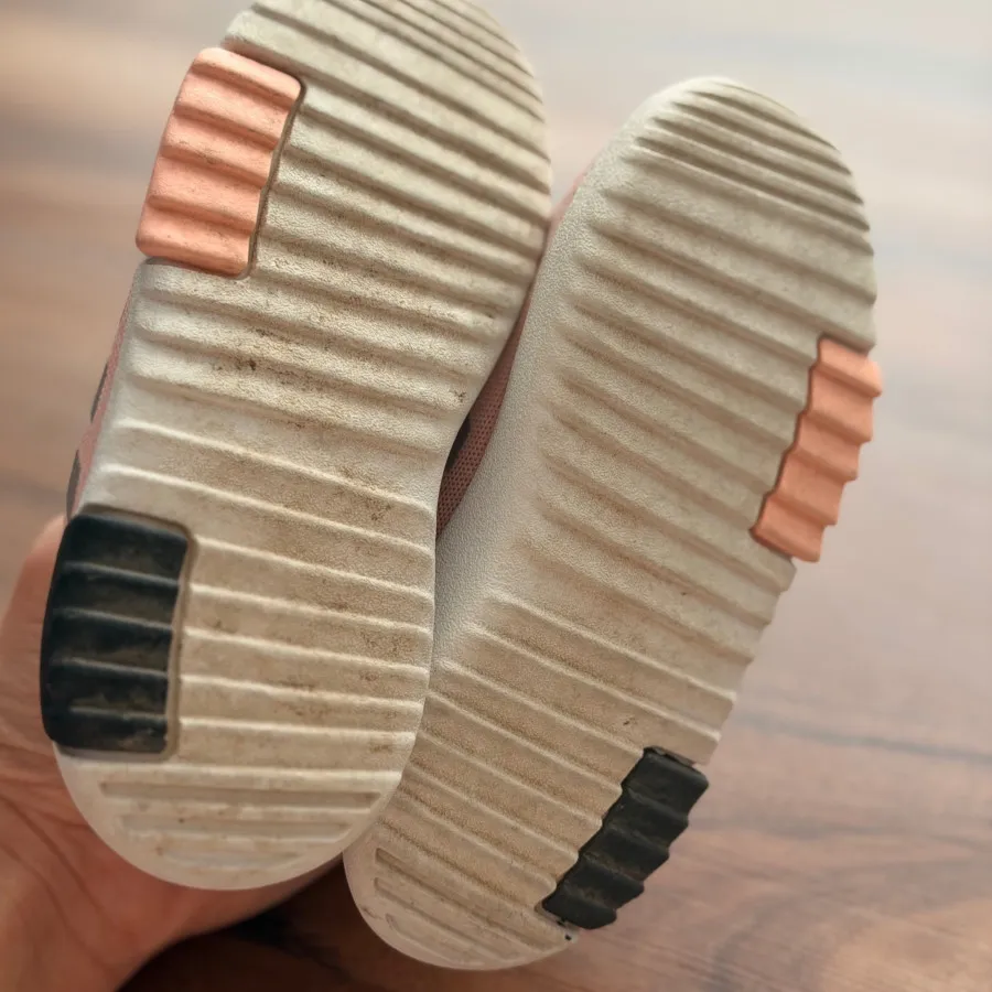 کفش بچگانه adidasاورجینال