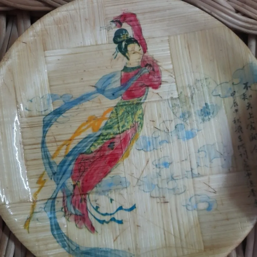 بشقاب چوبی