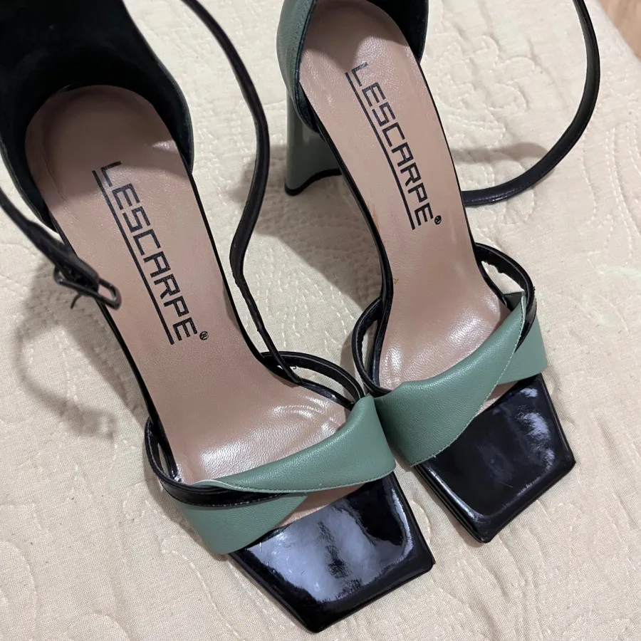 کفش برند lescarpe