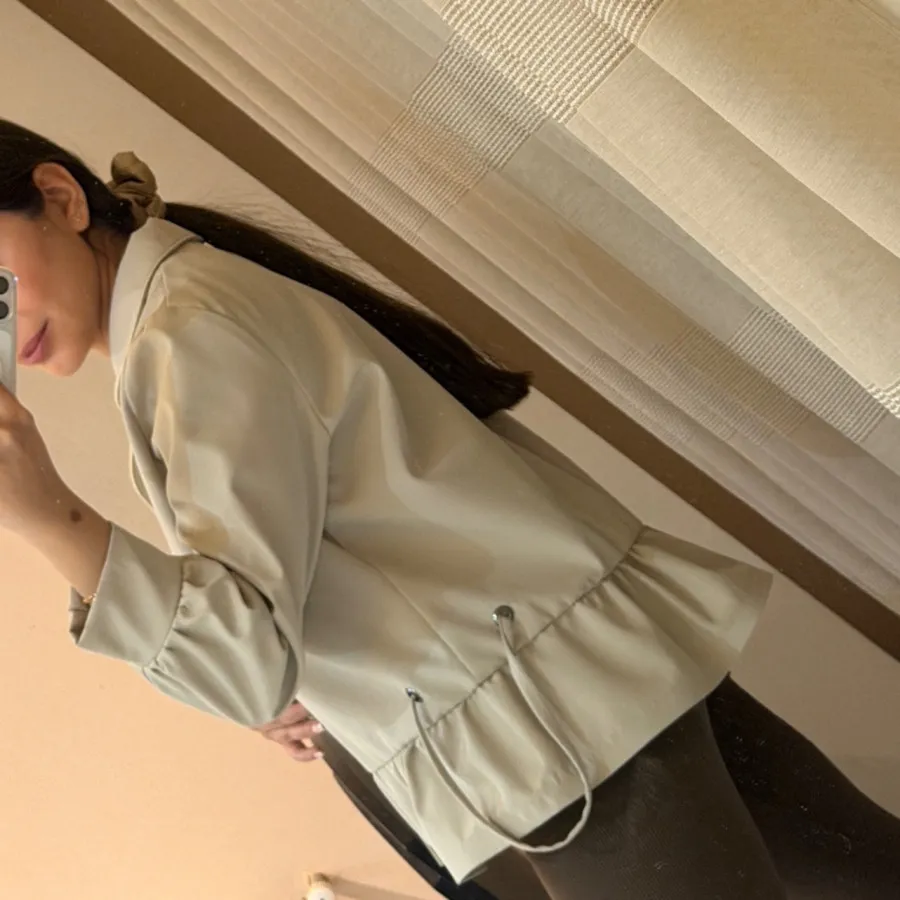 مانتوبار‌ونی