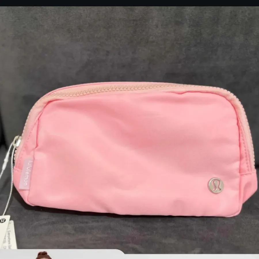 کیف لولمون اصل
