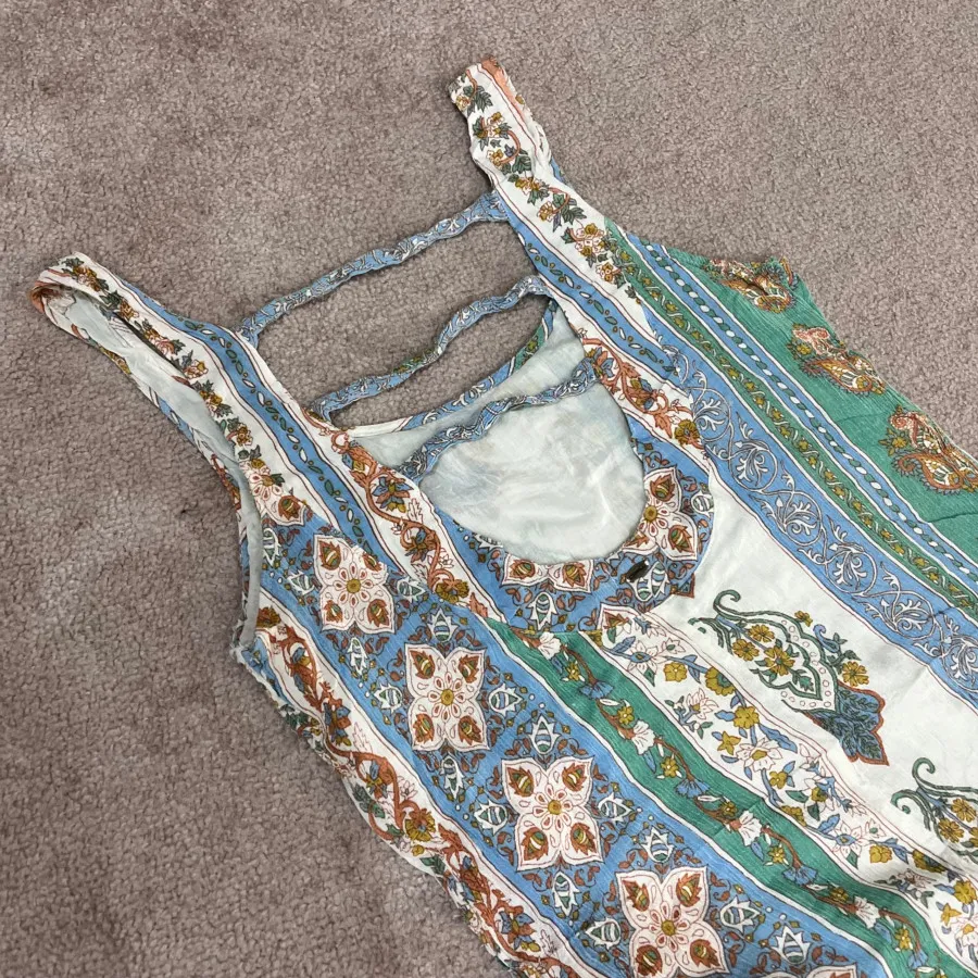 پیراهن ساحلی