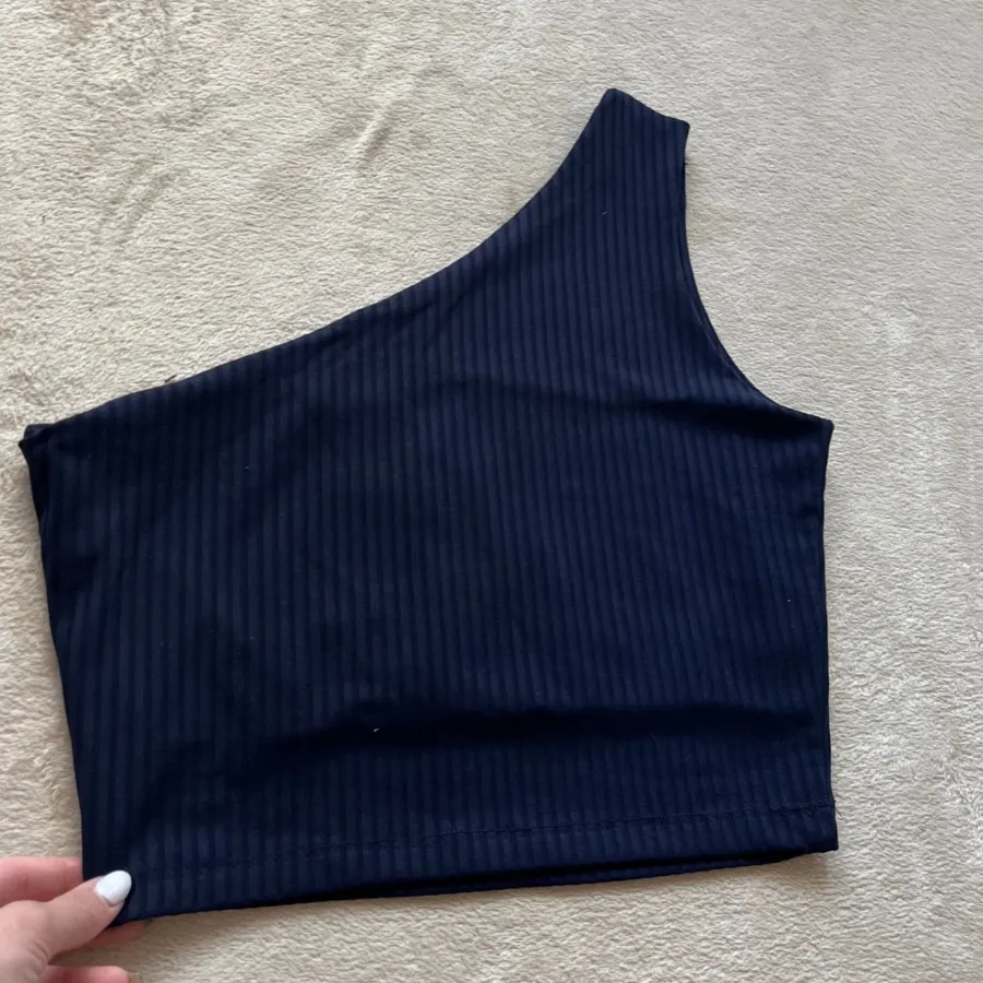 تاپ زنانه