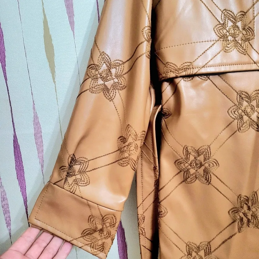 کت چرم عسلی