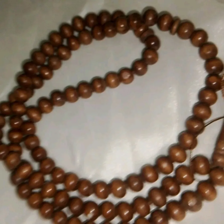 تسبیح چوبی حراج