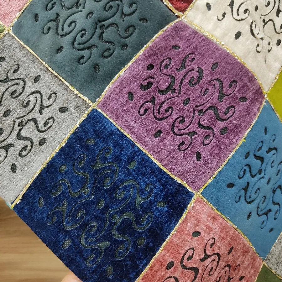 رومیزی مخمل چهل تیکه