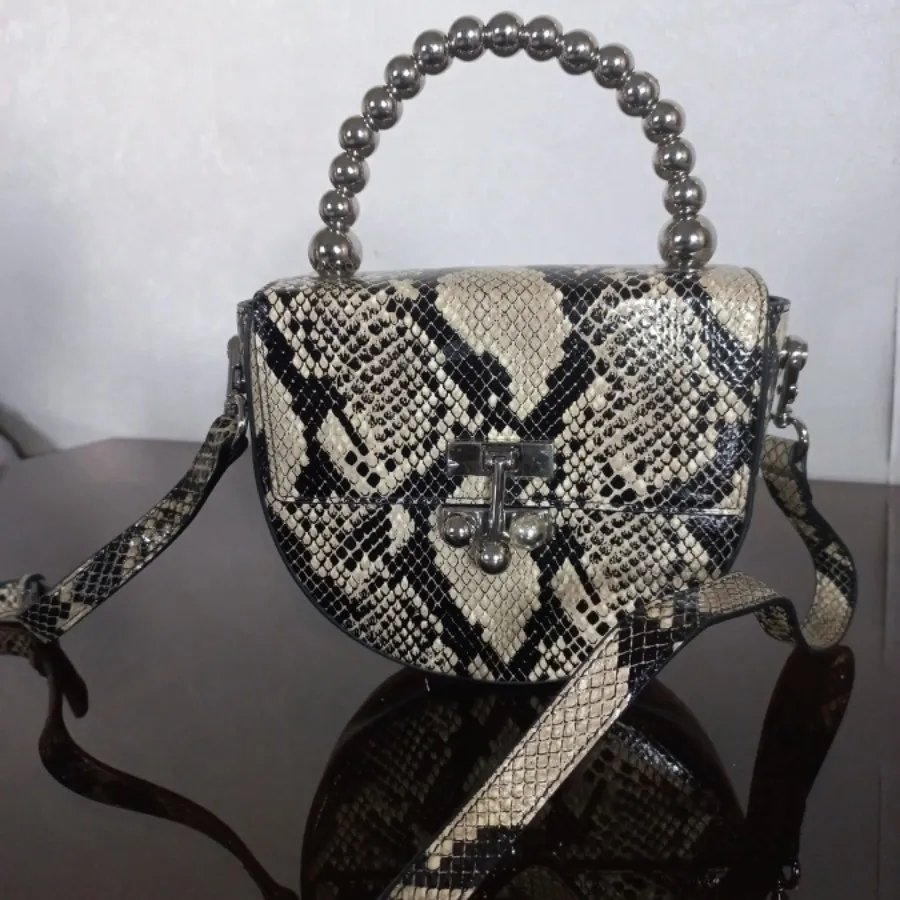 کیف وارداتی