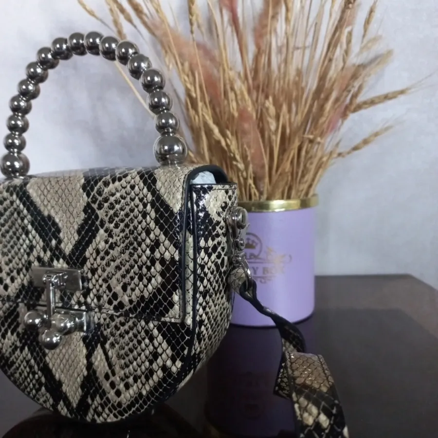 کیف وارداتی