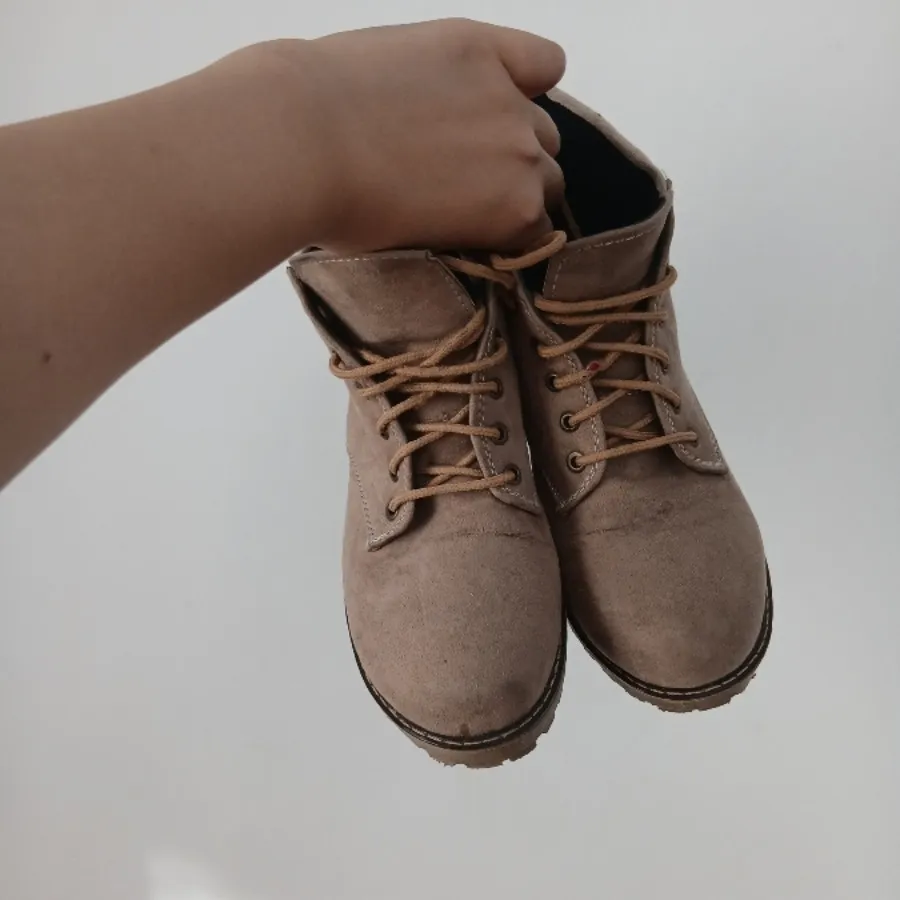 نیم بوت نسکافه ای