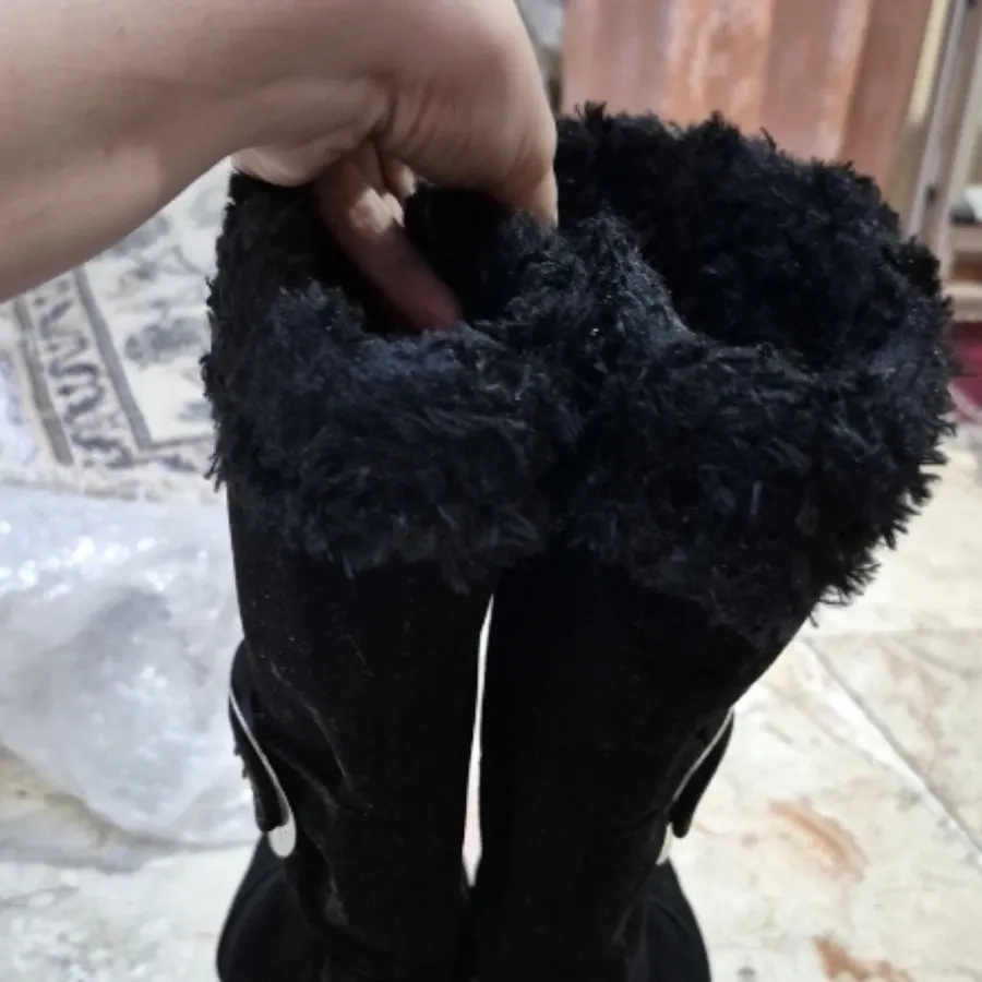 بوت سایز 37