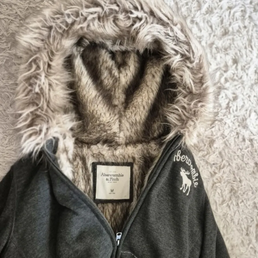 هودی abercrombie&fitch