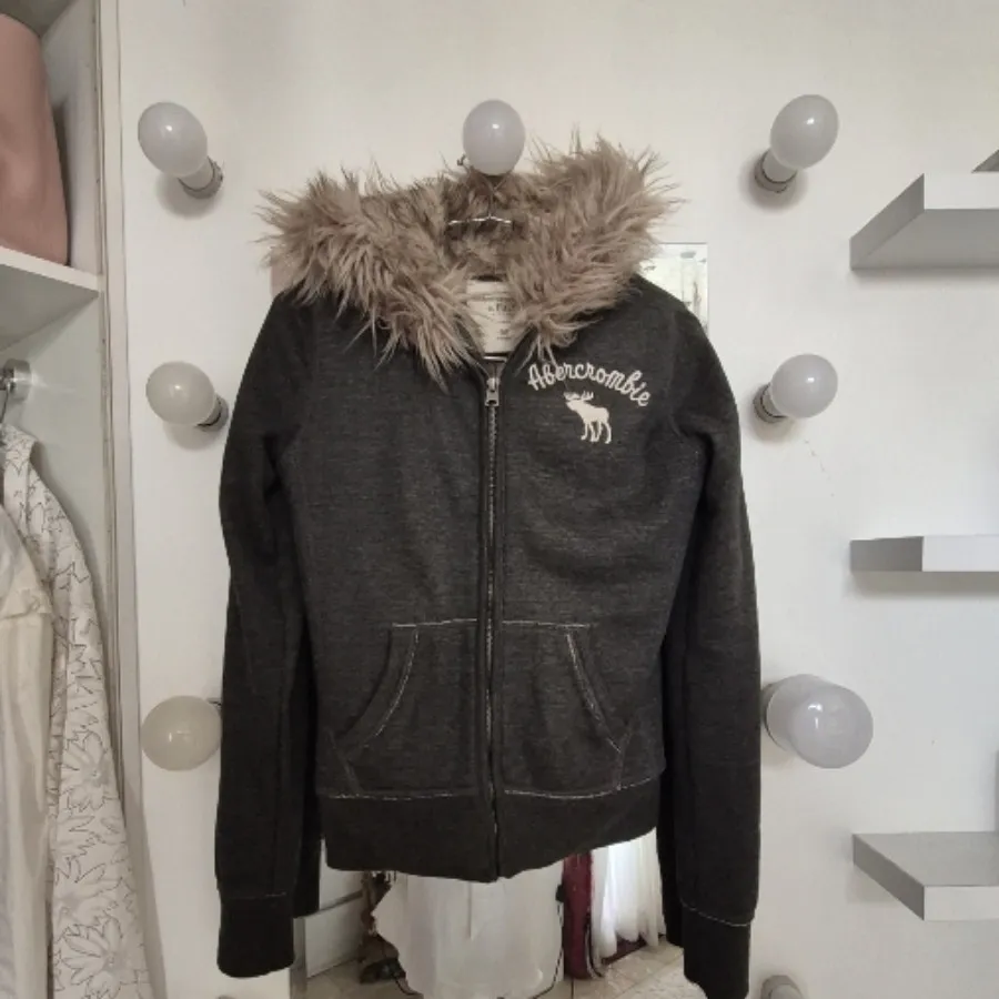هودی abercrombie&fitch