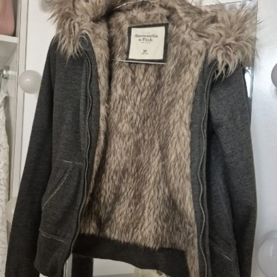 هودی abercrombie&fitch