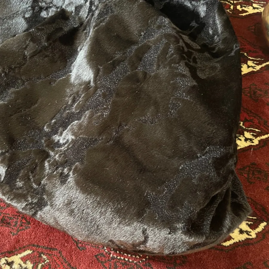 پارچه پالتویی مشکی