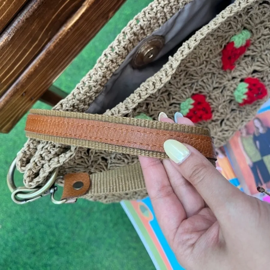 کیف توت فرنگی
