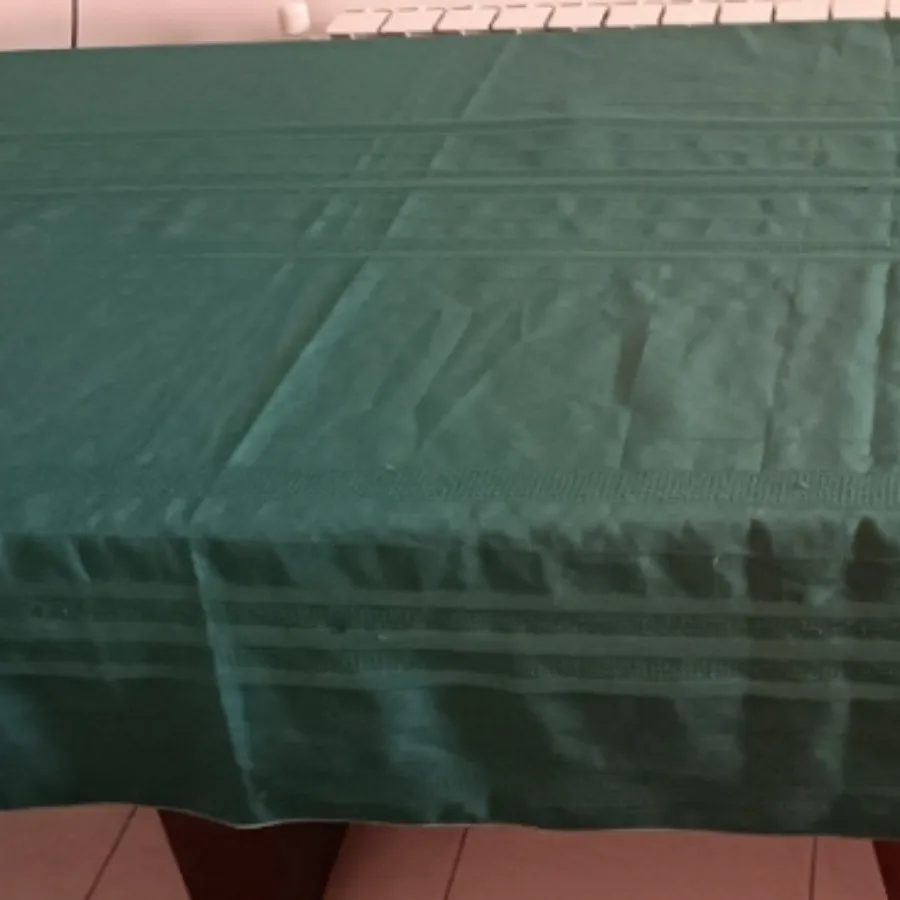 ? رومیزی سبز تیره