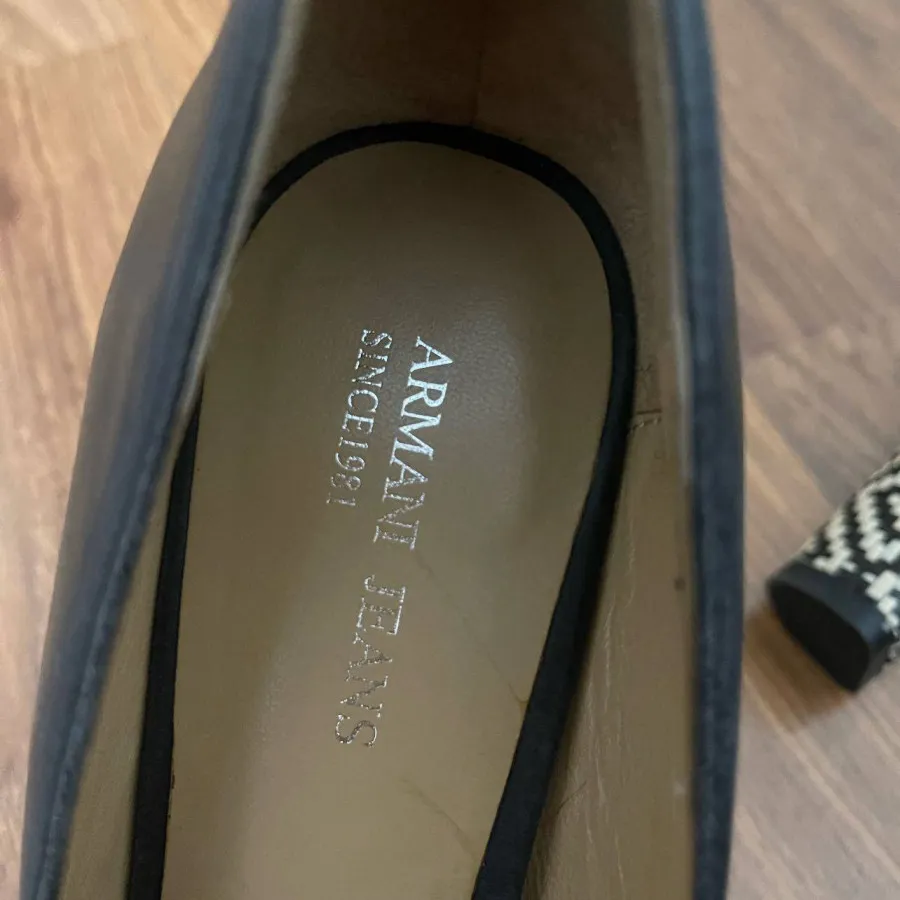 کفش بسیار شیک Armani