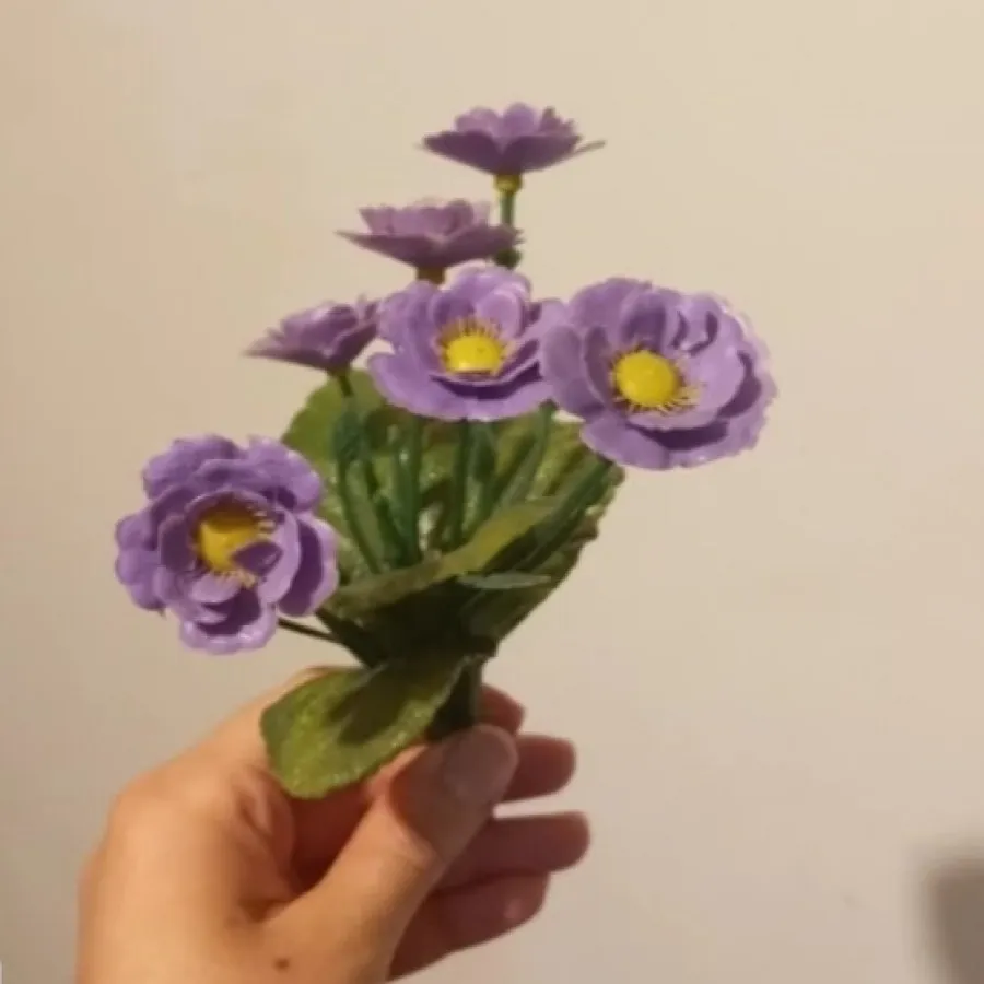 گل مصنوعی مینا