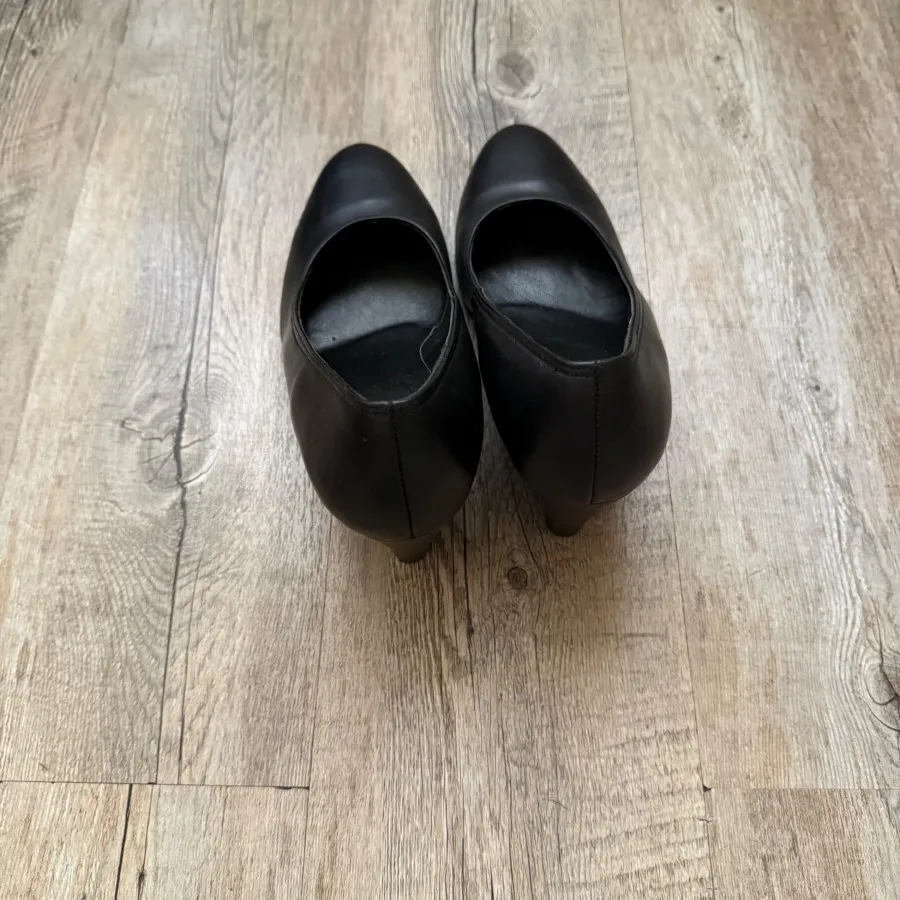 کفش پاشنه تونلی