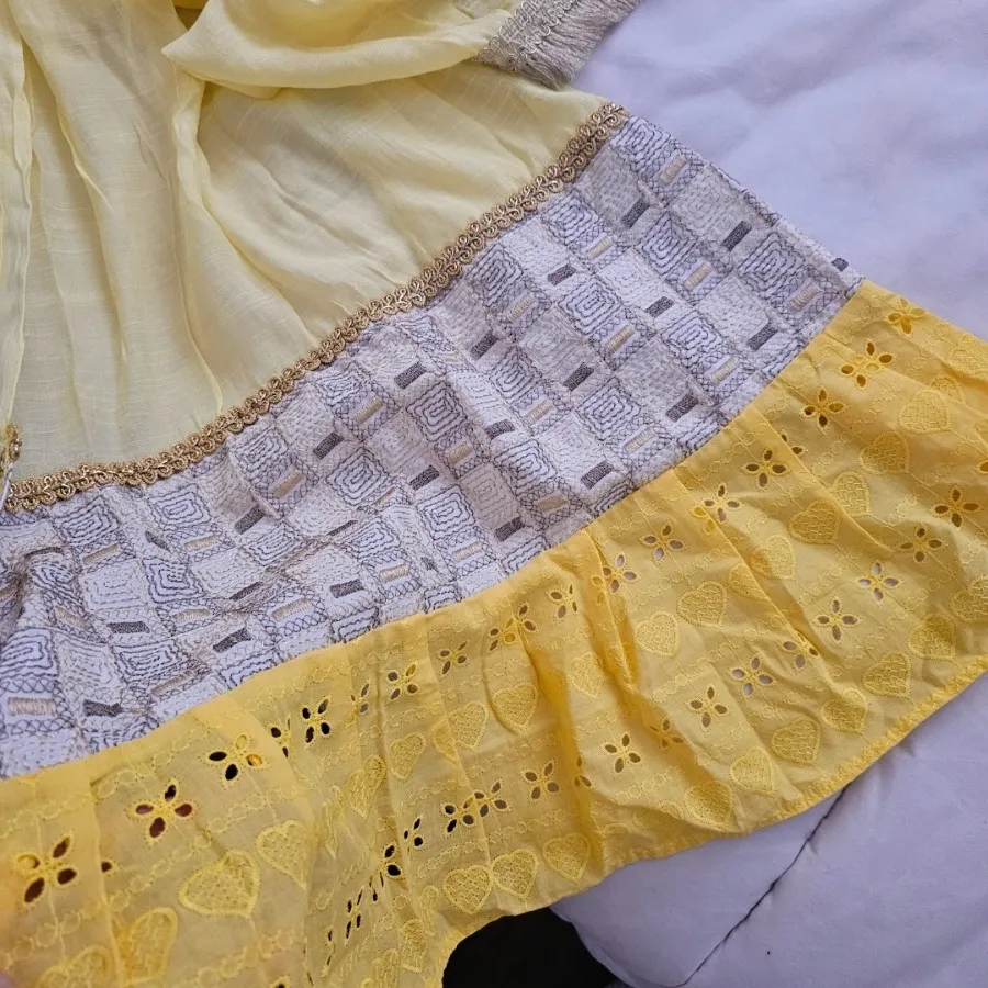 شال خامه دوزی
