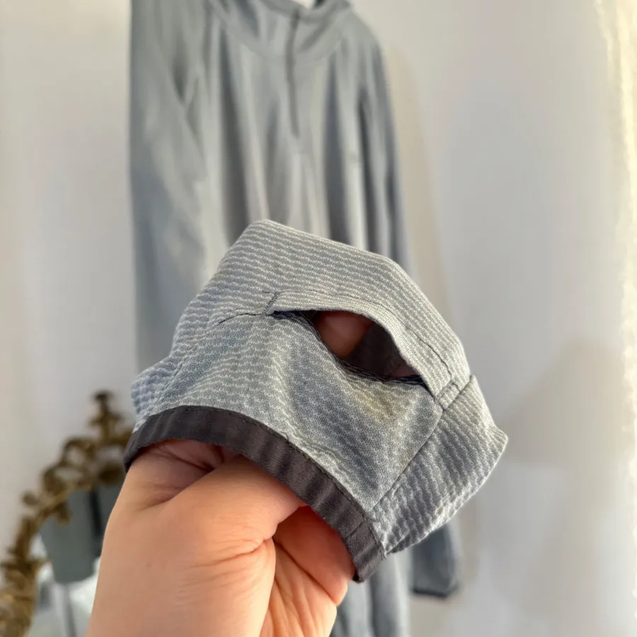 بلوز ورزشی