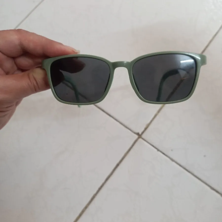عینک آفتابی بچگانه