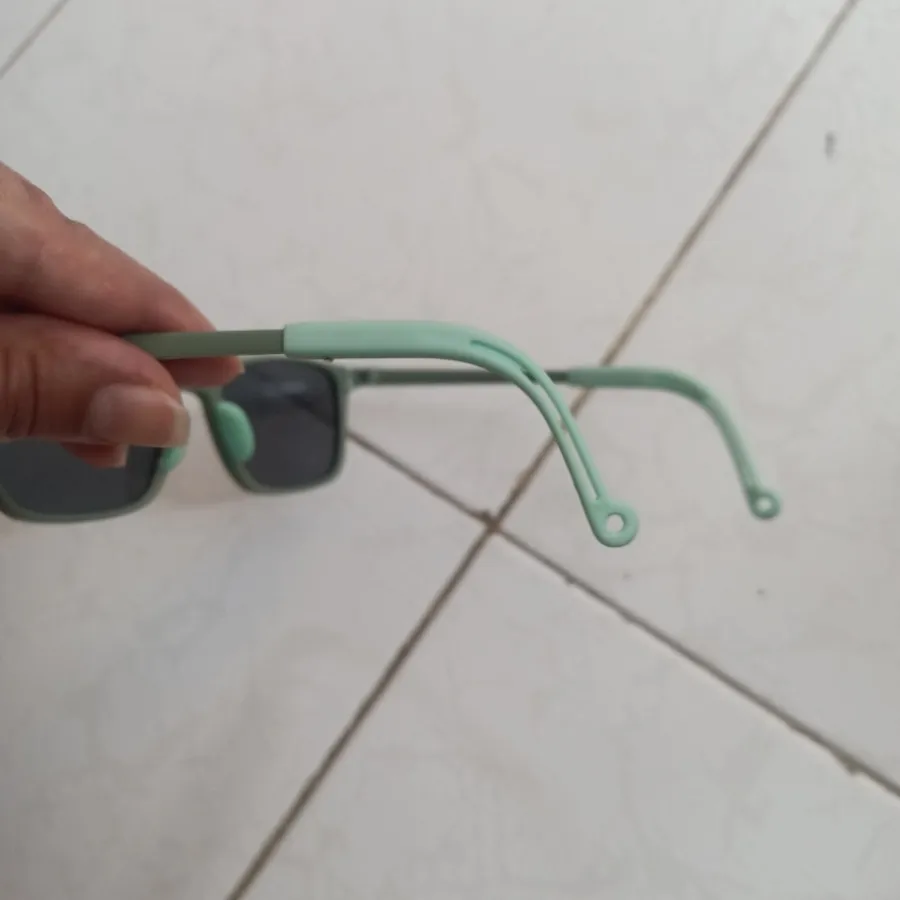 عینک آفتابی بچگانه