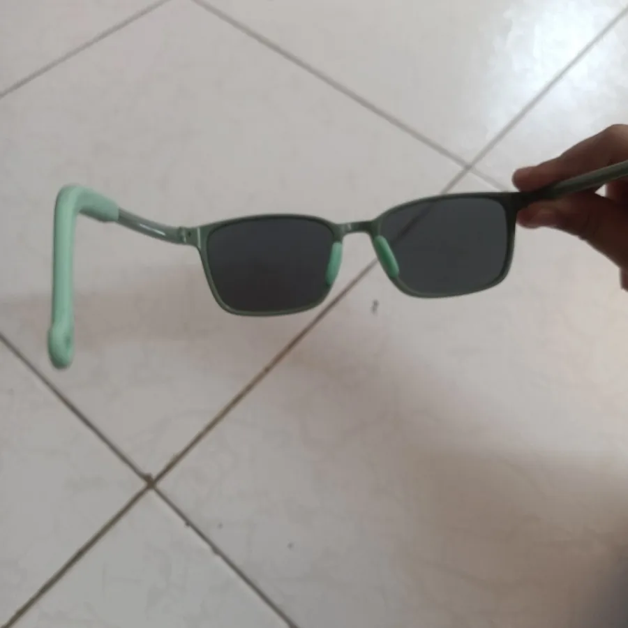 عینک آفتابی بچگانه