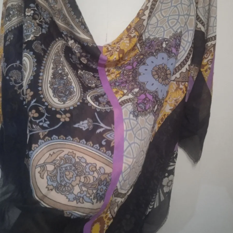 روسری قواره دار سبک