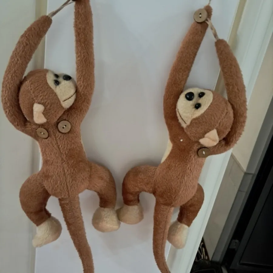 عروسک جمع کننده پرده